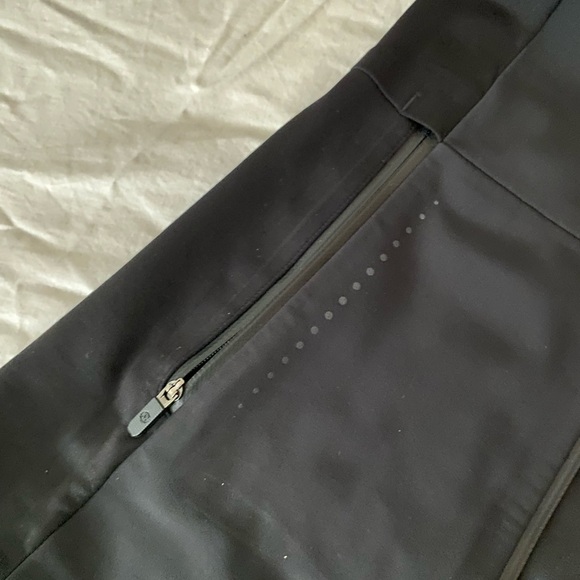 cross chill jacket repel shell lululemon rain jacket in black!! - Picture 8 of 10